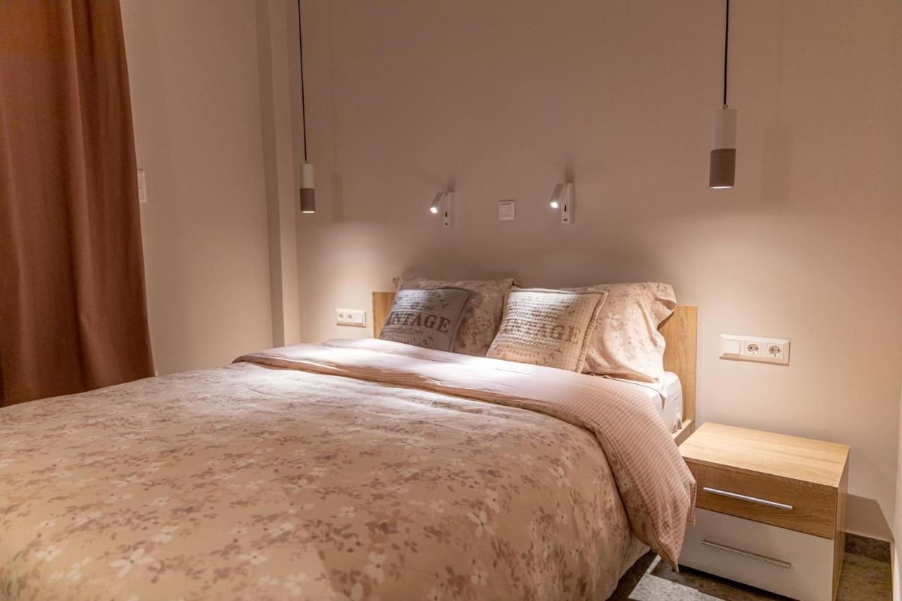 Elegant 5' From Ampelokipi Metro Station Apartment Athen