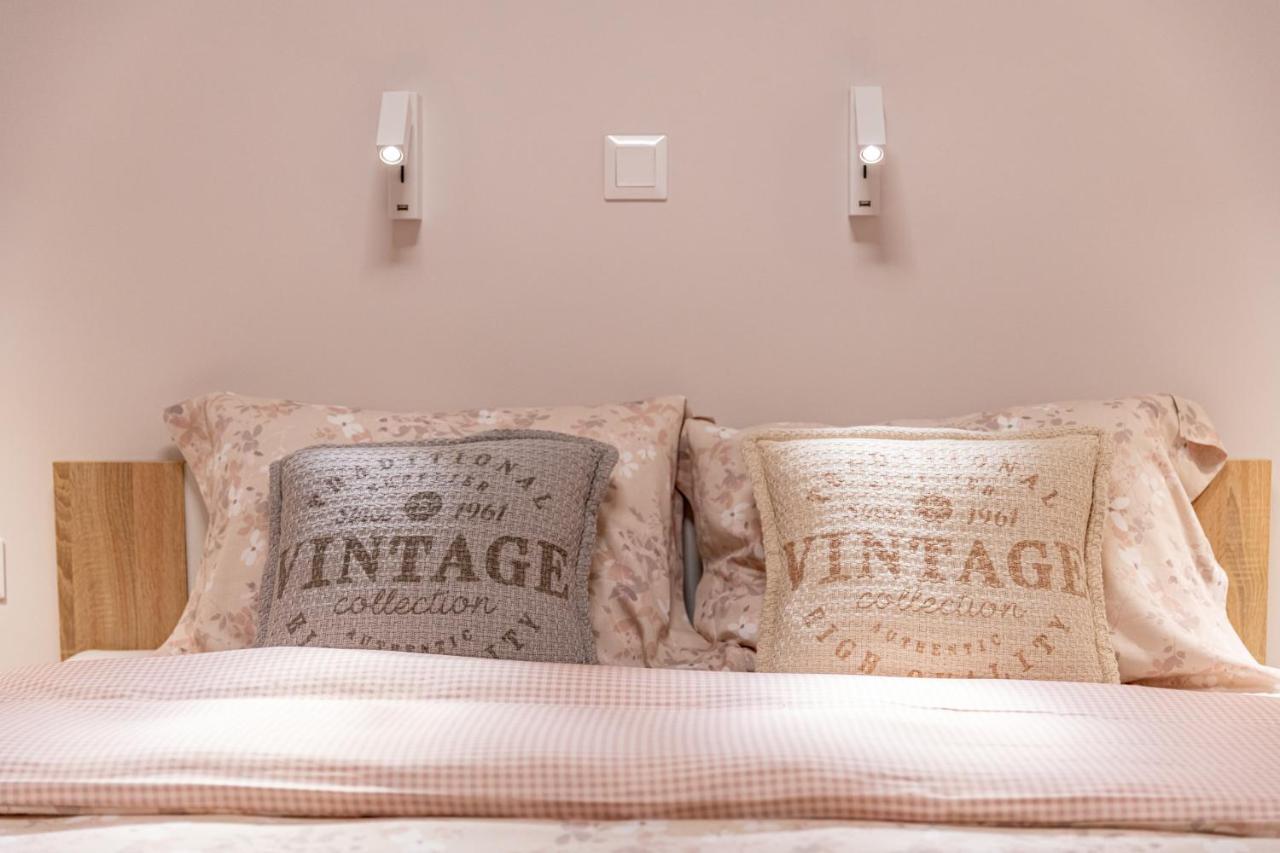 Elegant 5' From Ampelokipi Metro Station Apartment *