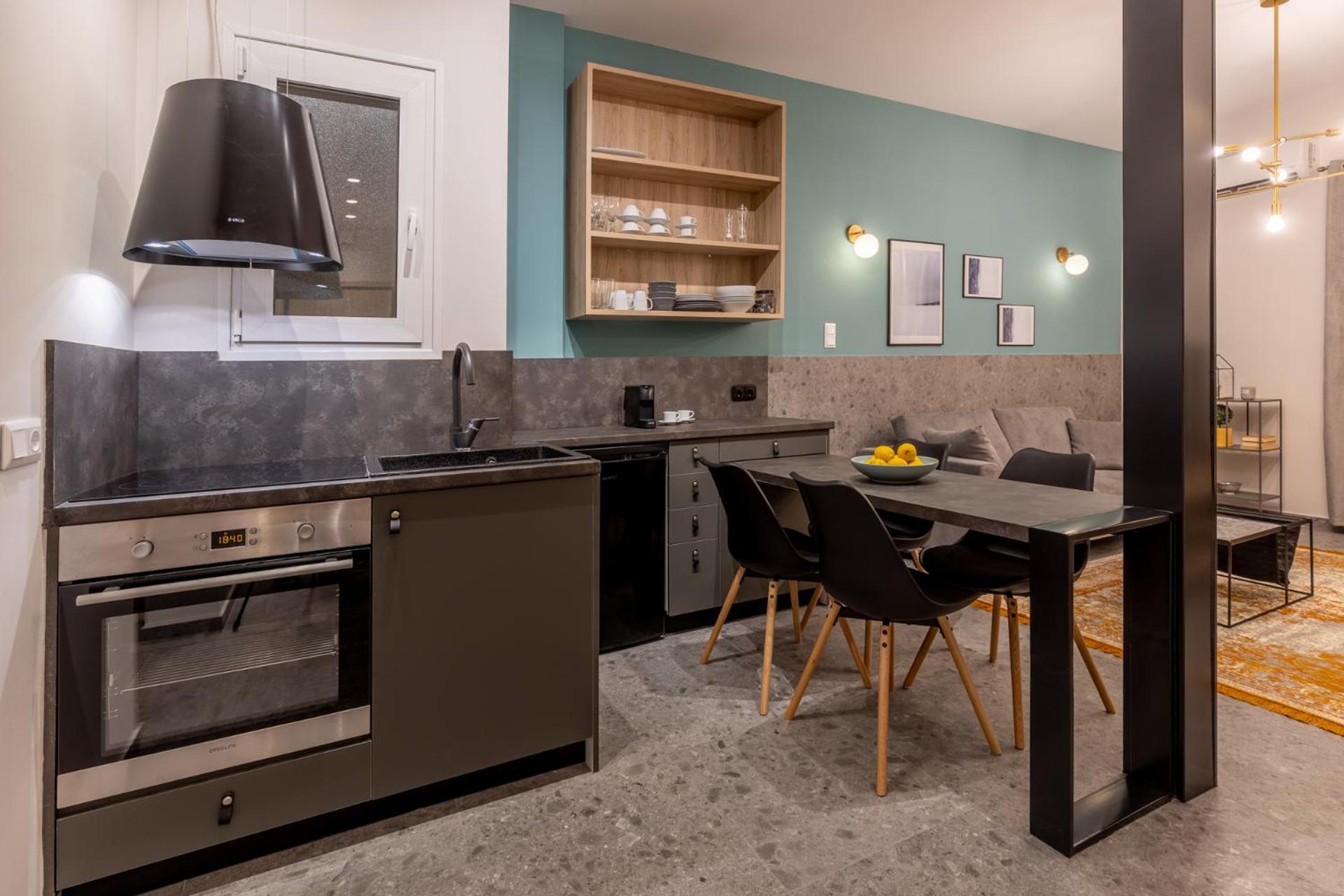 Elegant 5' From Ampelokipi Metro Station Apartment Athen