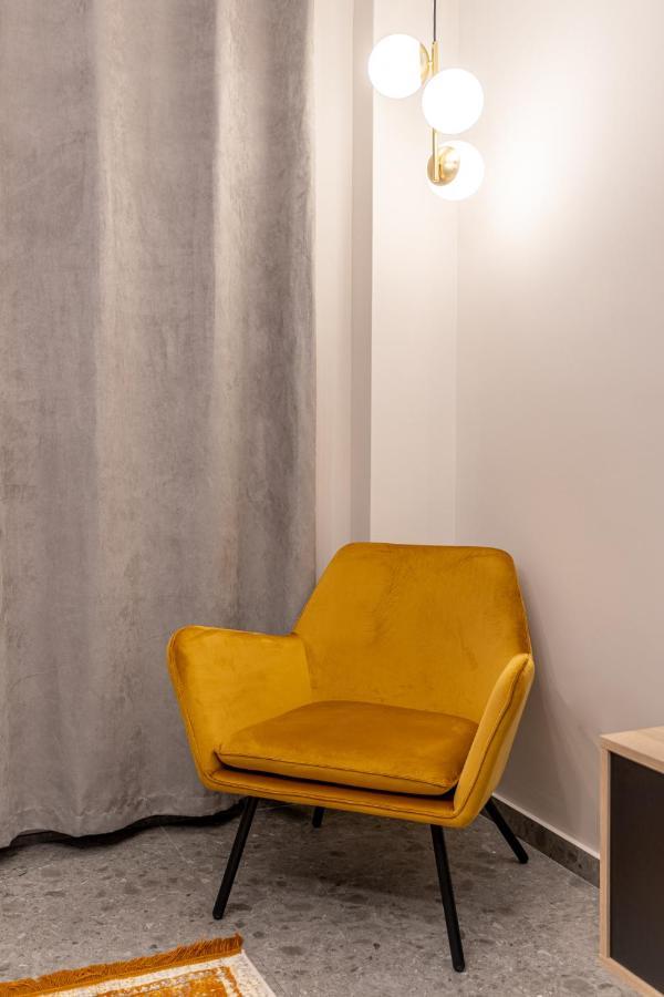 Elegant 5' From Ampelokipi Metro Station Apartament